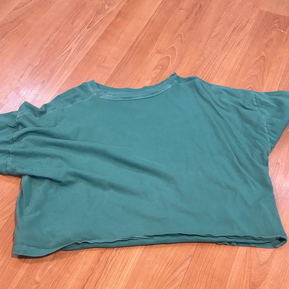 SO Green Crop Top